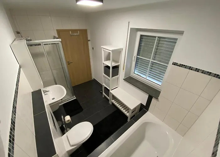 Stilvolles - Mit E-auto Lademoeglichkeit